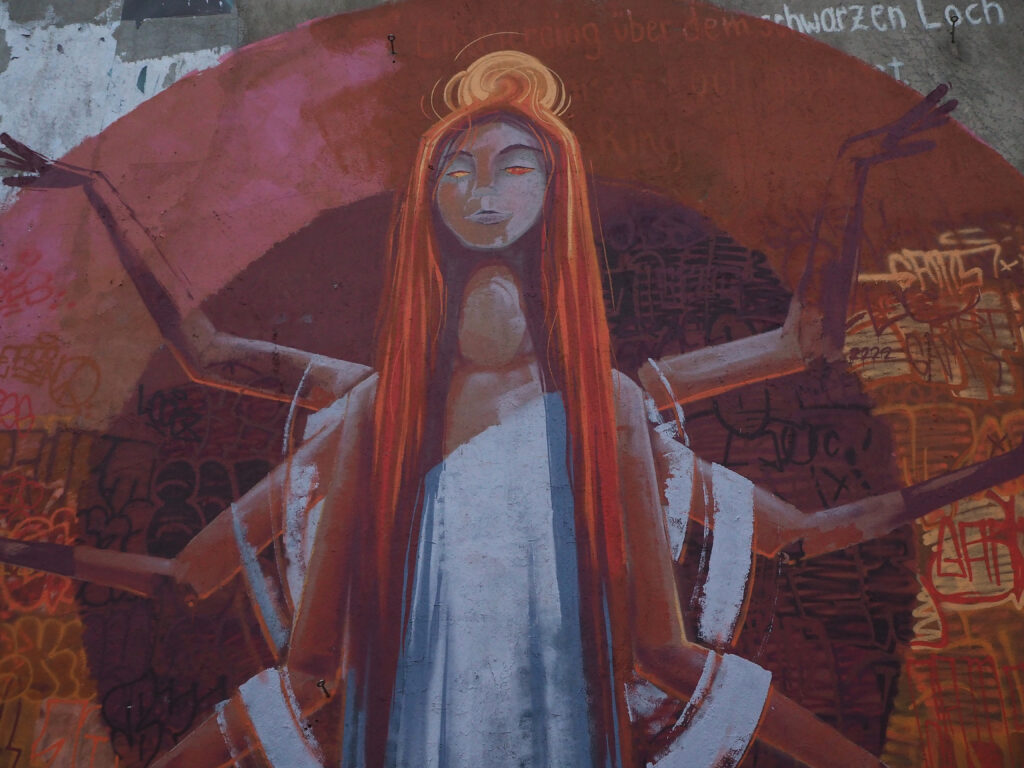 P9194188 street art graffiti goddess