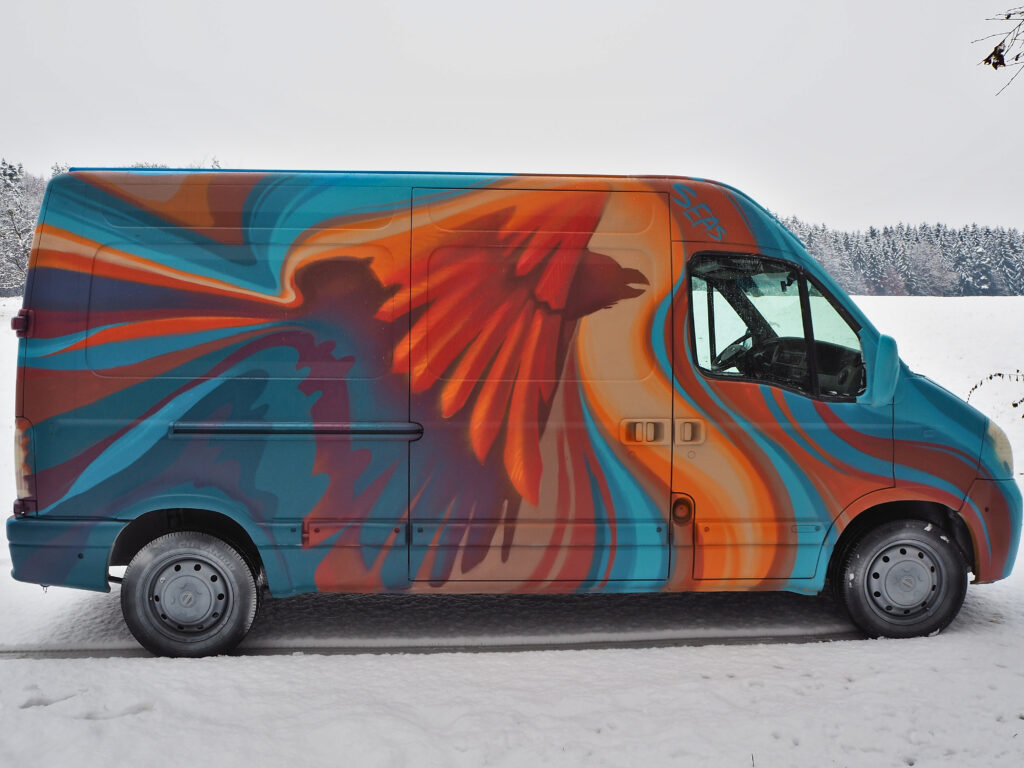 graffiti streetart van